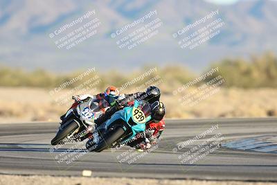 media/Dec-07-2025-CVMA (Sun) [[3e7d2de5dc]]/Race 18-Formula Twins-Formula 40 UL/